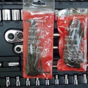 Husky Mechanic Tool Set 3/8 in Drive Sockets Accessories Ratchet 60 Piece 